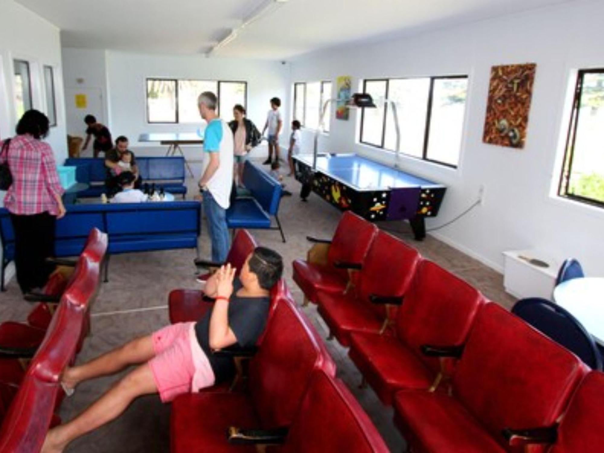 Waikanae Beach Top 10 Holiday Park Гисборн Экстерьер фото