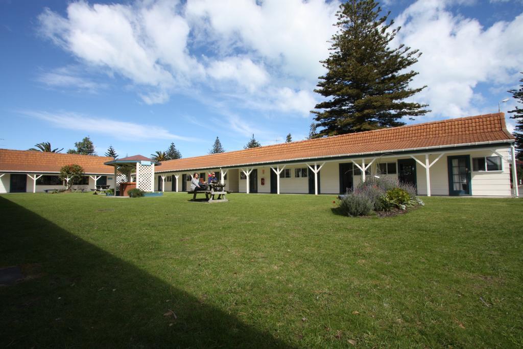 Waikanae Beach Top 10 Holiday Park Гисборн Номер фото