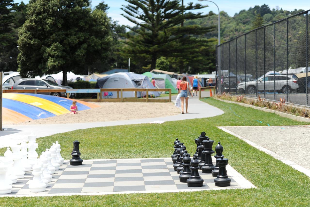 Waikanae Beach Top 10 Holiday Park Гисборн Экстерьер фото