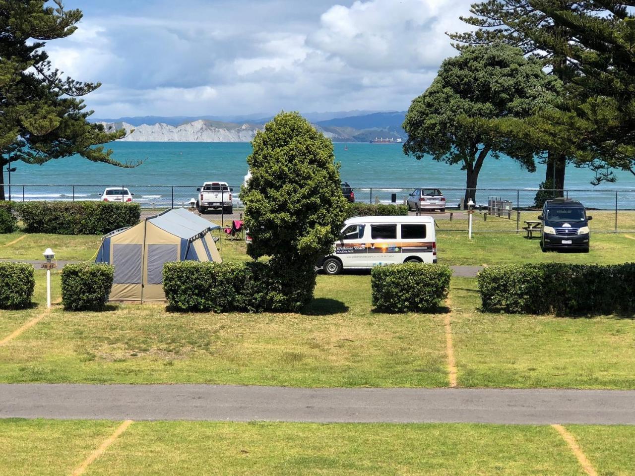 Waikanae Beach Top 10 Holiday Park Гисборн Экстерьер фото