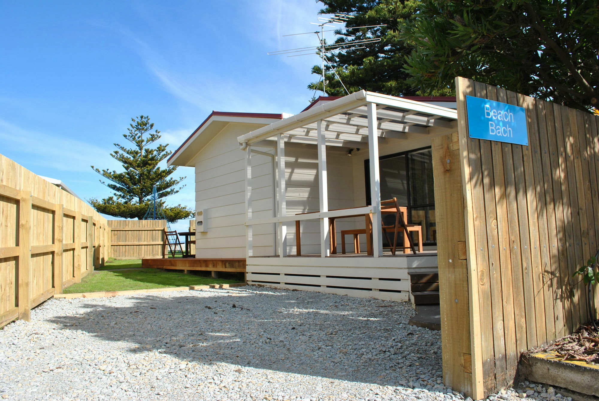 Waikanae Beach Top 10 Holiday Park Гисборн Экстерьер фото
